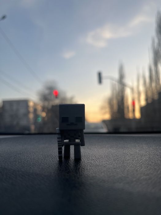 Киндер minecraft обменяю