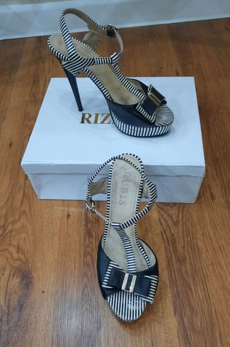 Женские  каблуки.