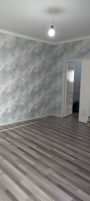 Продается 3х комнатная квартира в новом базаре