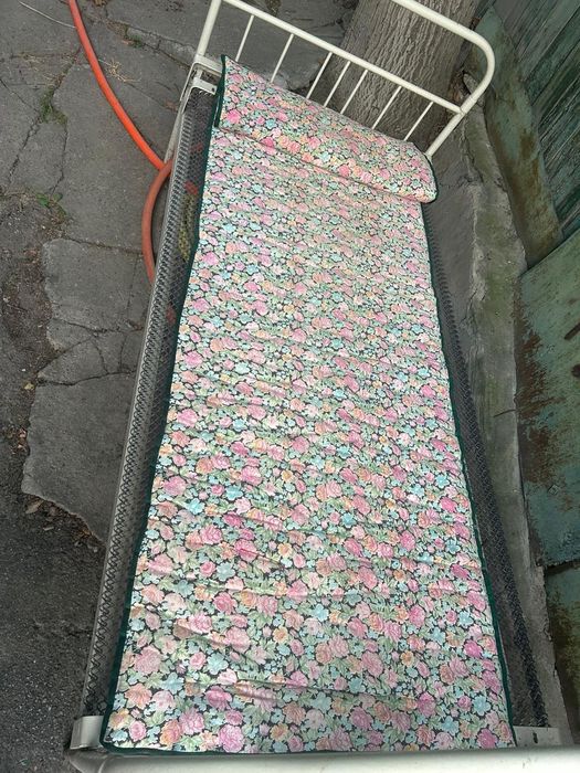 Продам кровати металлические