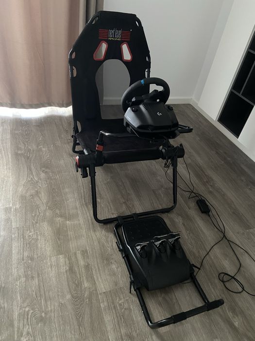 Scaun + volan logitech g923