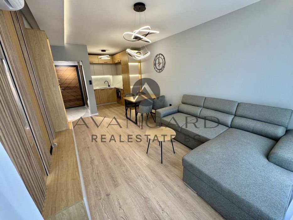 Продава се Двустаен апартамент в Пловдив, Остромила - 60 кв.м за 2250 €/кв.м - Снимка #1