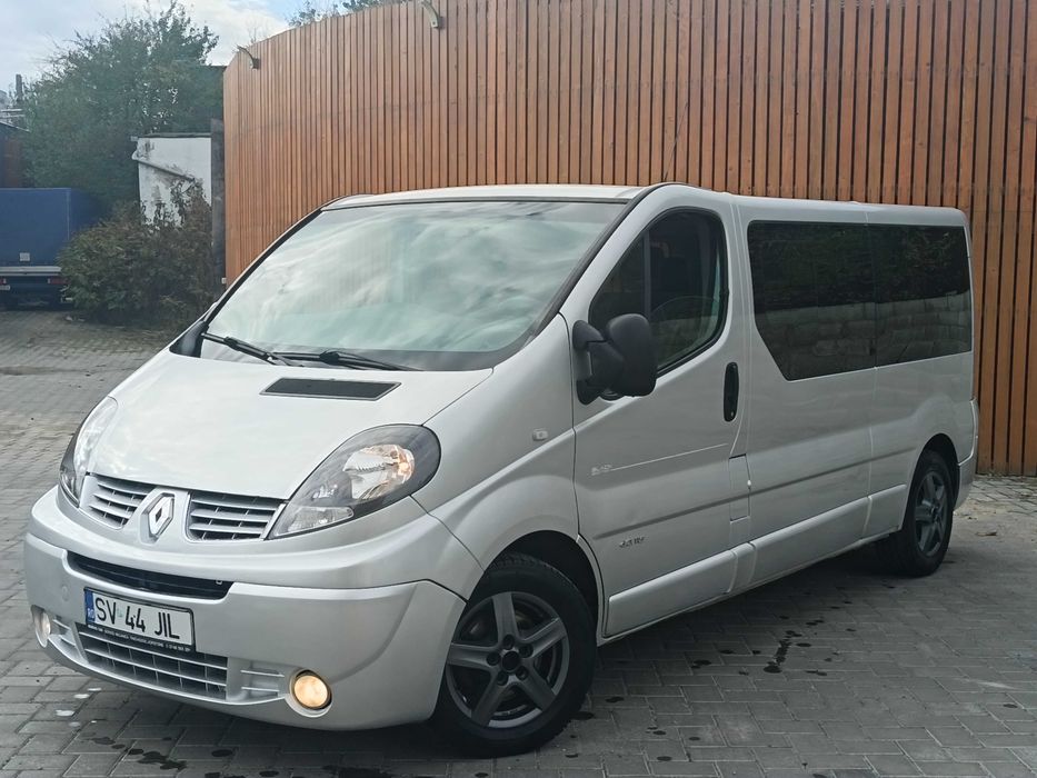 Renault Trafic 2.0 DCI 115 CP **An 2014**Lung**Black Edition