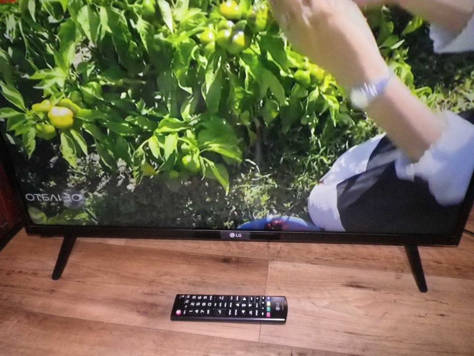 LED телевизор LG LED 32LJ500V
