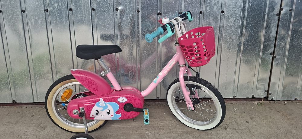 Bicicleta Btwin 14", pentru copii 3-6 ani.