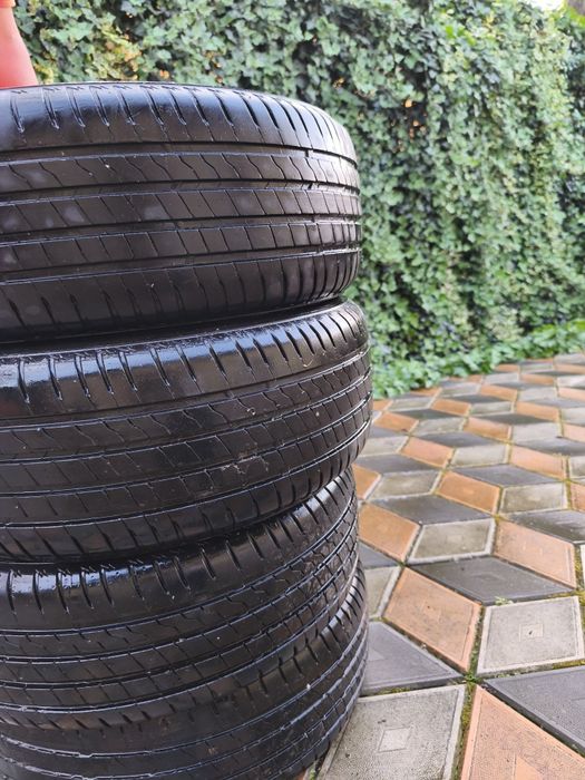 Vând anvelope Firestone 205/55/R16