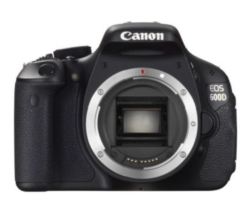 Продаю Canon EOS 600D