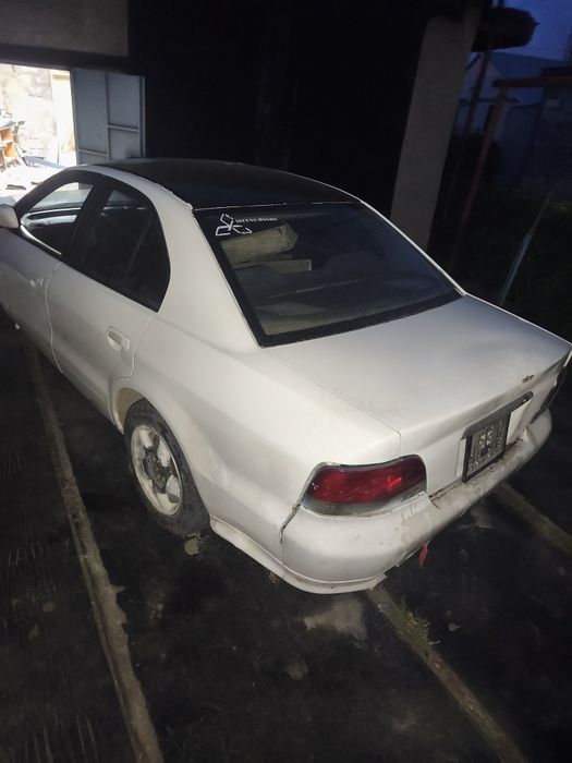 Mitsubishi galant 8