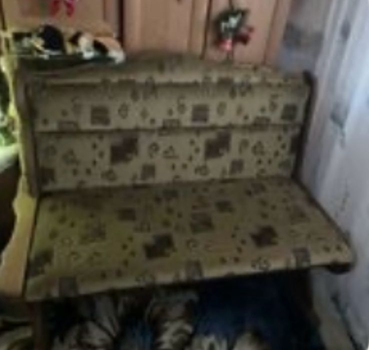 Canapea de la colțar în stare bună.