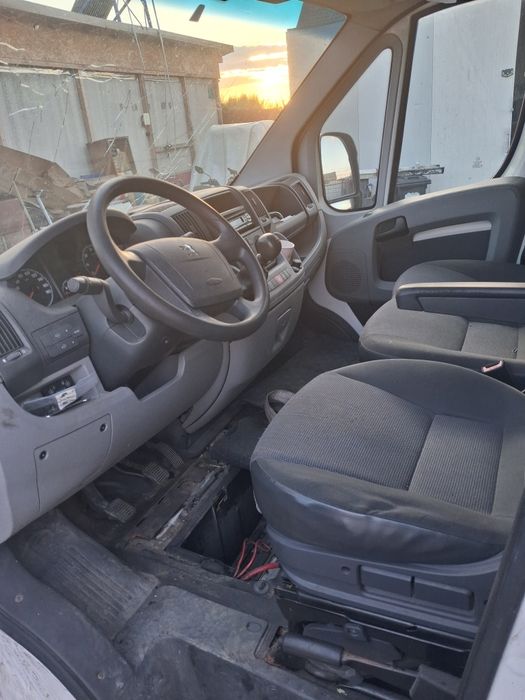 Dezmembrez Peugeot Boxer 2009 -2011