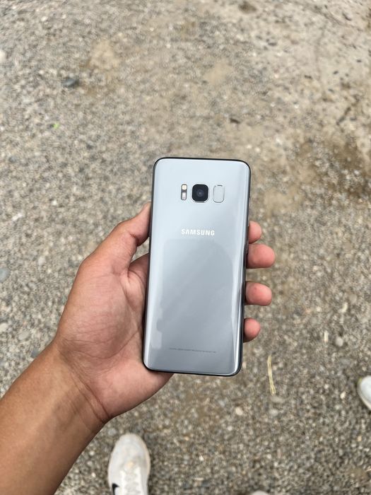 самсунг s8, память 64, экран новый