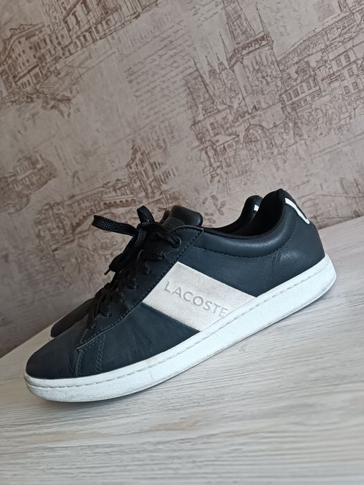 Оригинальные кроссы Lacoste