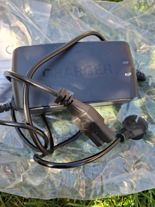 Vând scuter electric (fără permis )RDB