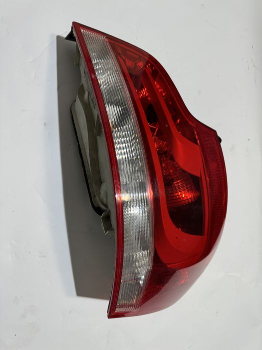 Десен стоп Bmw E82 1 серия LED