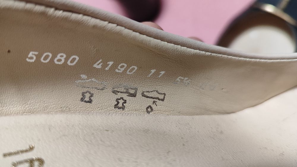 Дамски обувки Hőgl, размер 39, естествена кожа, безупречни