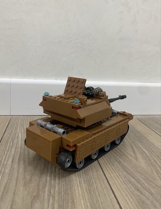 Конструктор Army 22504 «Танк» лего