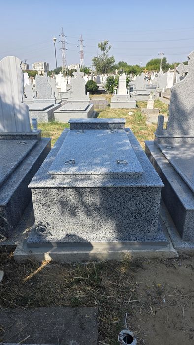 Loc de veci in cimitirul Nord Craiova
