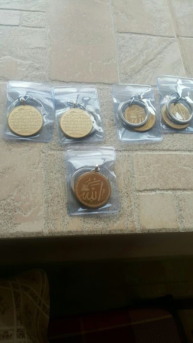 Ключодържатели и синджирчета различни модели