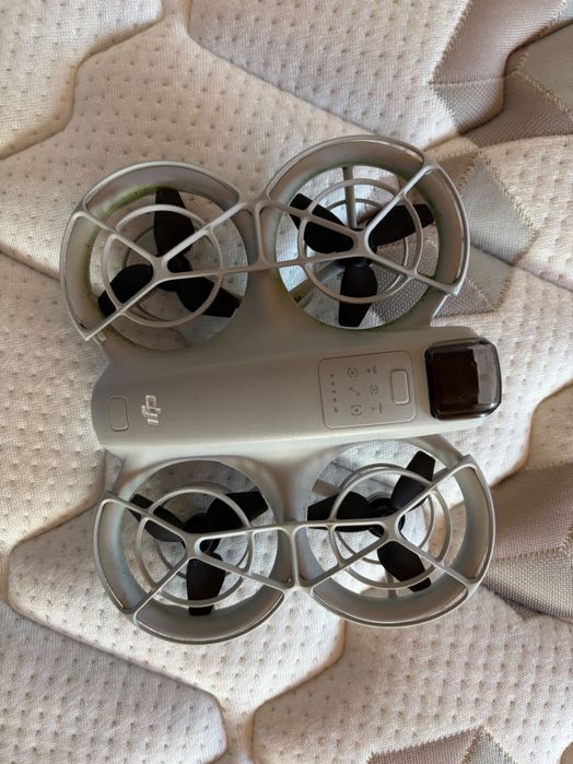 DJI Neo за перфектна цена с 3 батерии и дистанционно RC-N3