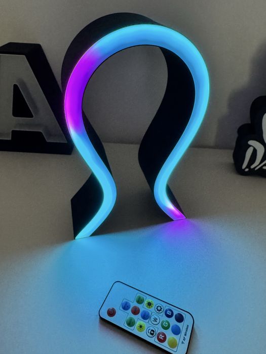 Suport casti RGB (color cu telecomanda) USB