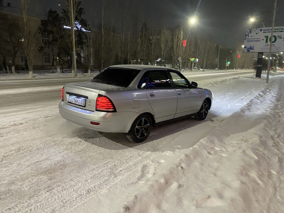 Приора срочно продам