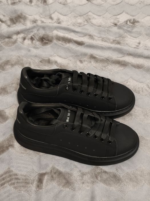 Adidași MCQUEEN negri 42