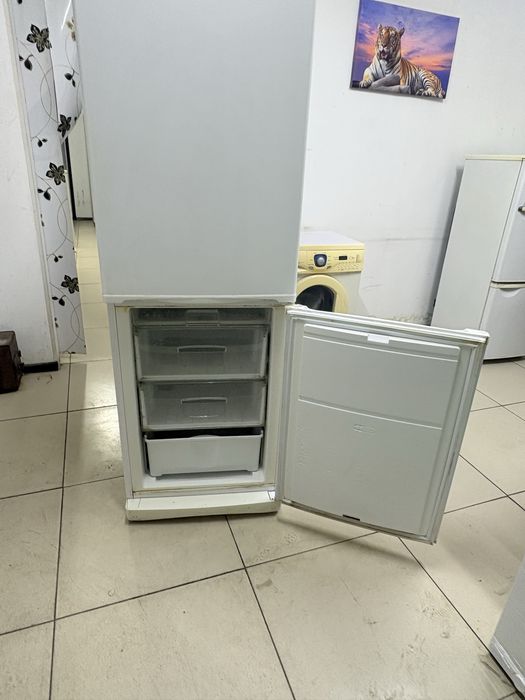 Продам холодильник