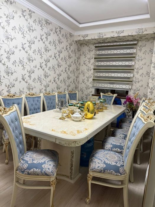 Стол стул сотилади. БУ