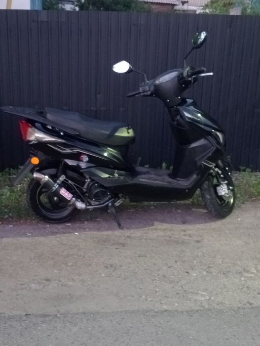 Скутер/мопед продам м8