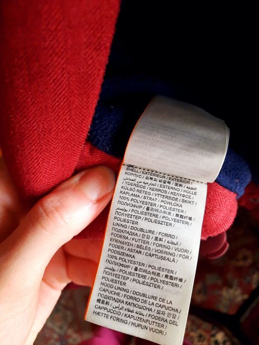 Geaca roşie cu gluga Superdry femei marimea XS lungime medie