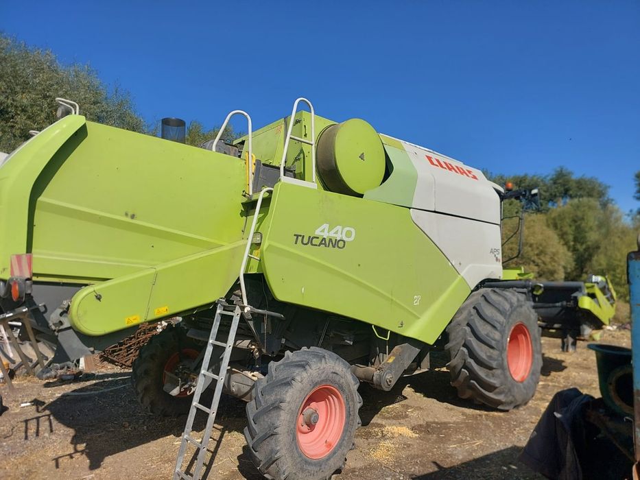 Комбайн Claas TUCANO 440