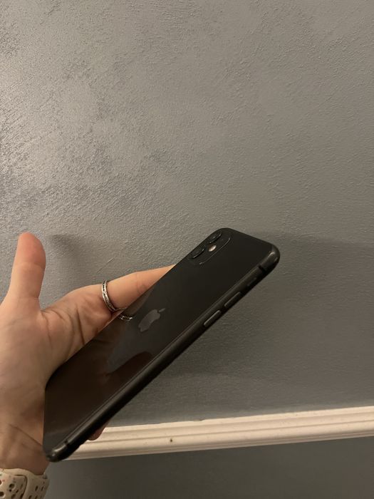 Iphone 11 черен, 64gb