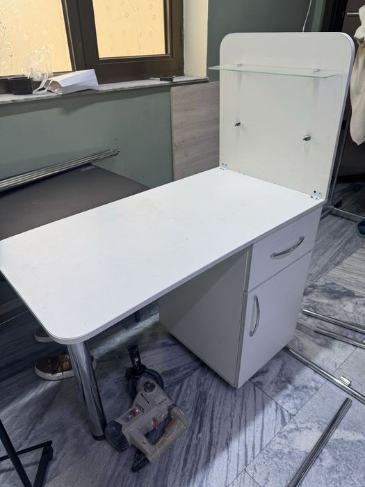 Маникюр стол 15000тг срочно