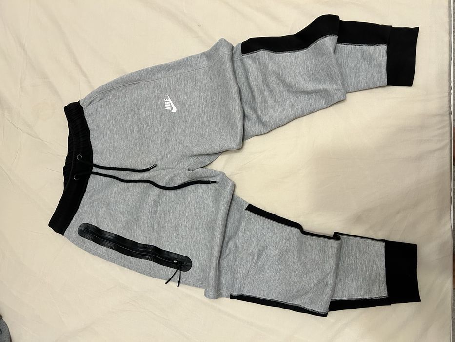 Черно-сив Nike tech fleece