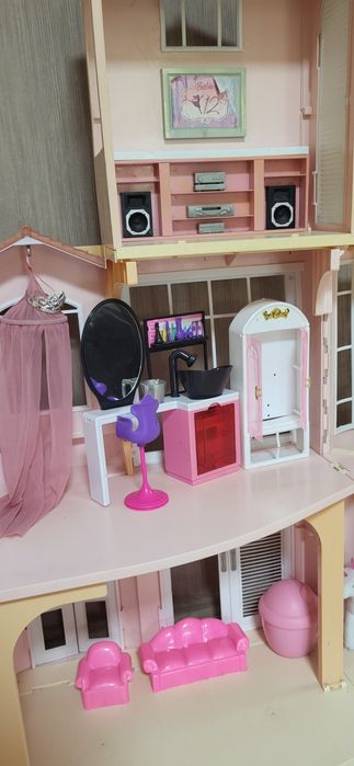 Къща за кукли барби