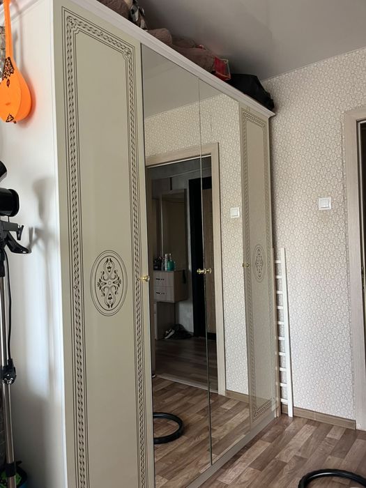 Продается шкаф для спальни