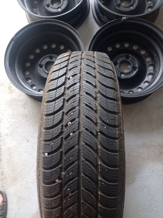 Jante tabla 4*100 ET35 vw anvelopa 165 70 14 Spring