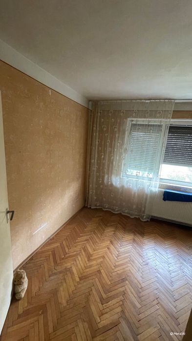 Vând apartament cu 3 camere