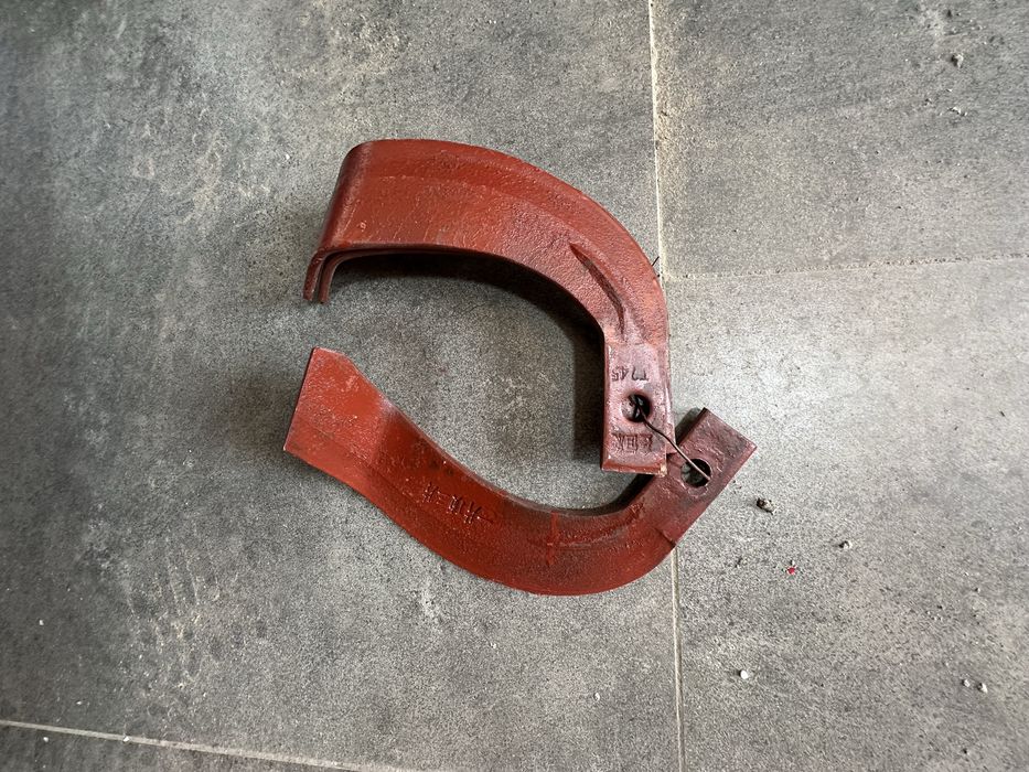 Зубр пичоқлар икки хил размерда.