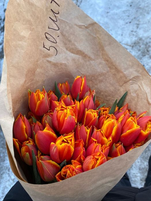 Тюльпаны на 8 марта