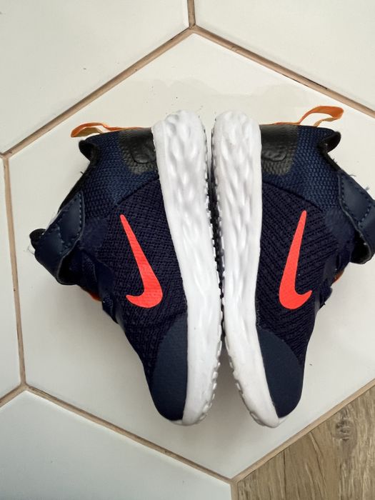 Маратонки Nike 21 номер