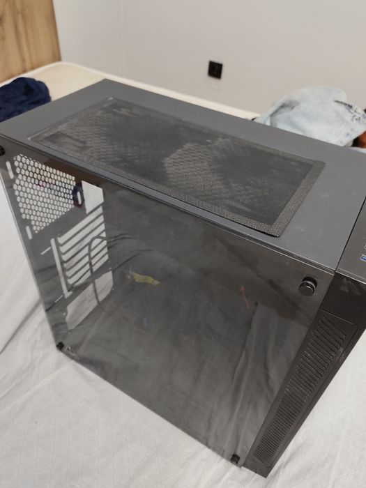 Продам корпус Deepcool ATX Glass