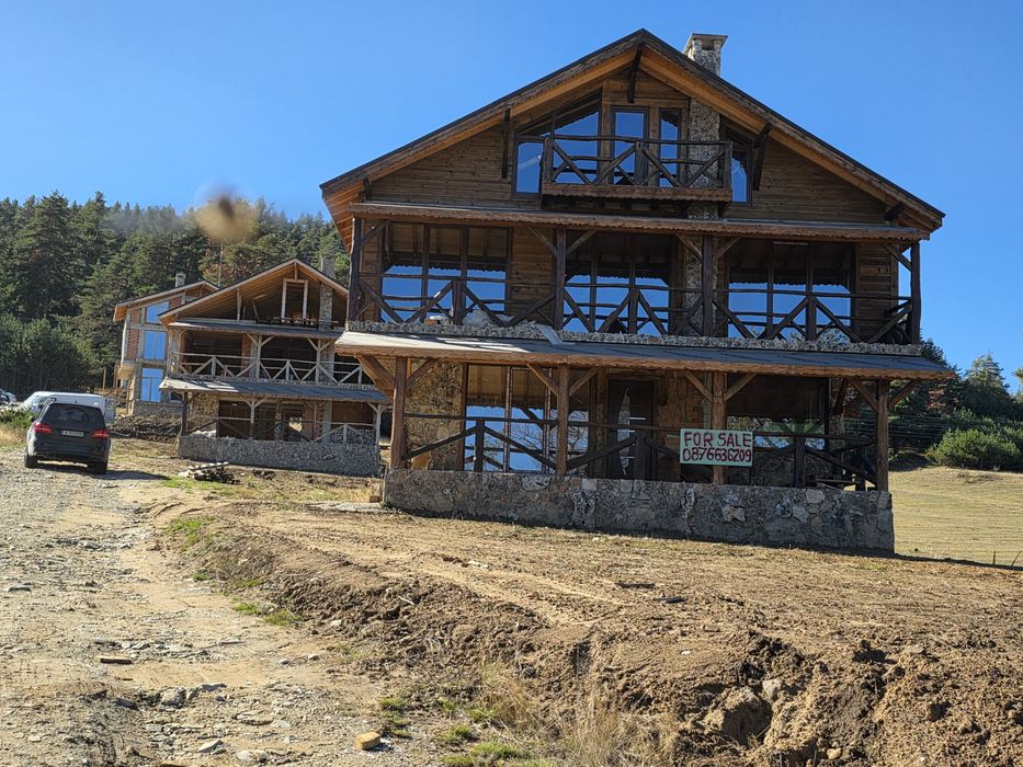 Продавам къща в УПИ на брега на язовир Батак