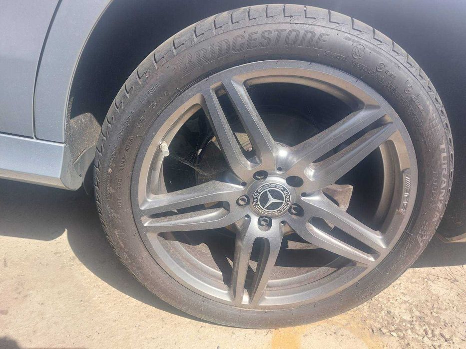 Oригинални алуминиеви джанти 19" AMG & 4 еднакви Bridgestone гуми DOT 24 за Mercedes-Benz W213 E220d (2016-2020)