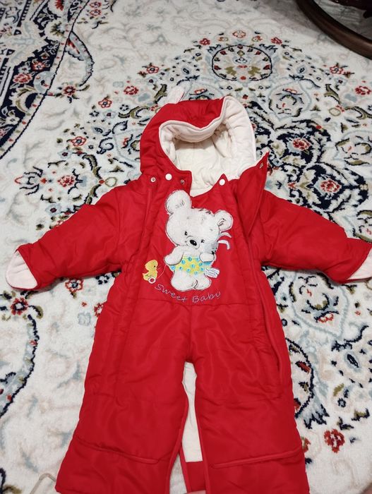 Продам комбинезон для девочки в хорошем состоянии