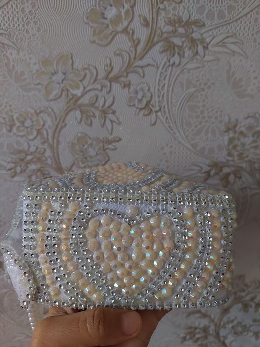 Yengi doppi kiylmagan padarkaga kegan kiyilmagani uchun sotuvga qoydim