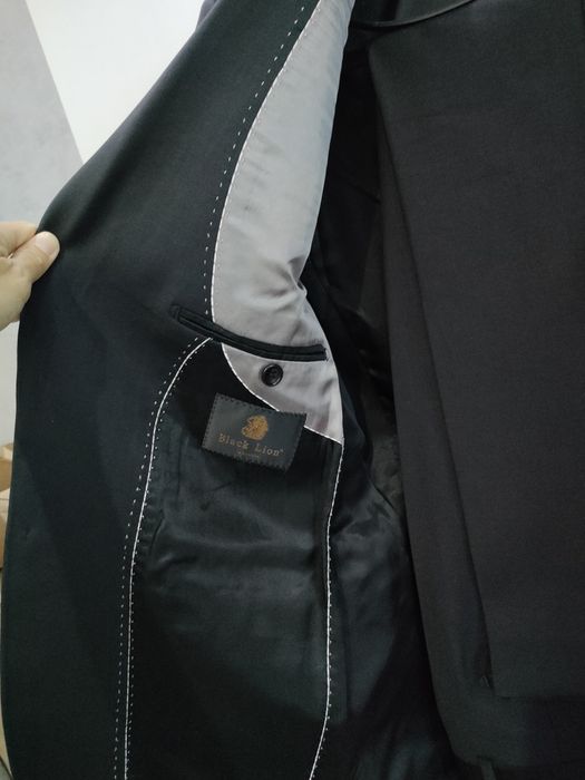 Продам классический костюм