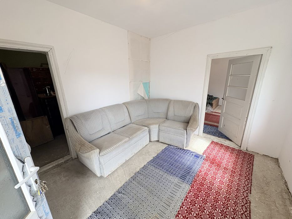 Casa de vanzare + teren