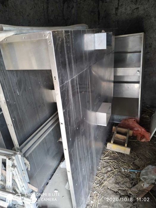 Зонт вытяжной для ресторанов