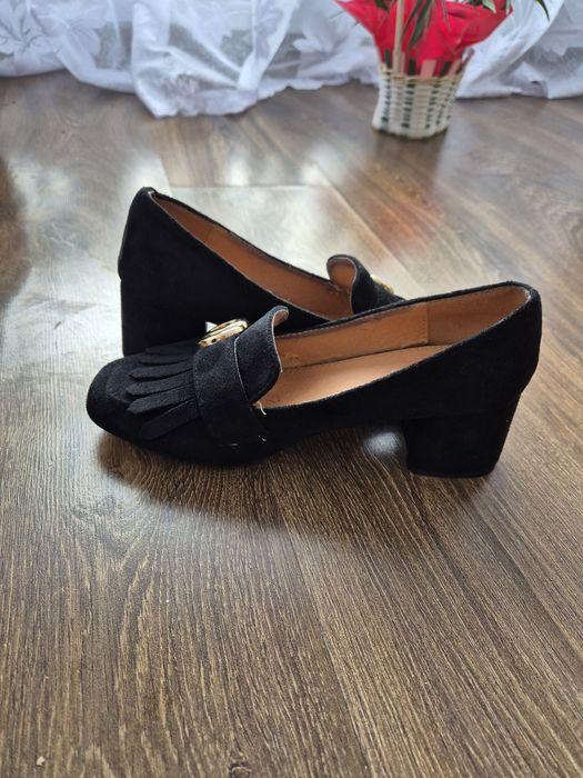 Pantofi comozi cu catarama